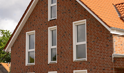 Energy + house, only approx. 4 km to BS