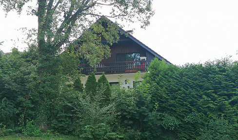 2 ½ -Fam.-Haus, (ohne Makler)mit 3 sep. Wohnungen, ruh. Lage, Usinger Stadtteil im Ts.