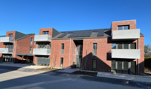 Helle, moderne 3 Zimmer Erdgeschosswohnung (Glasfaser, Terrasse, Wallbox, Wärmepumpe) im Rosendorf