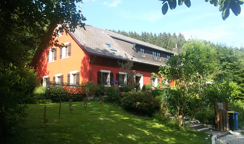 Charmantes renoviertes Bauernhaus inmitten der Natur