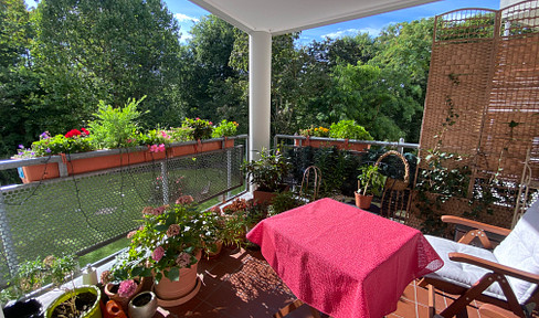 Toplage, grün, ruhig, hervorragende Zwei-Zimmer-Wohnung nahe Spree und Tiergarten zur Vermietern