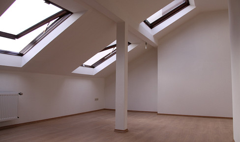 Attic apartment with 2 ZKB in the northern part of town