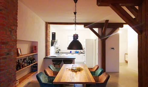Exclusive living spaces in a listed building with a sustainable energy concept