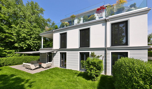 Family oasis in Nymphenburg-Gern: Spacious garden apartment in the green commission-free from owner