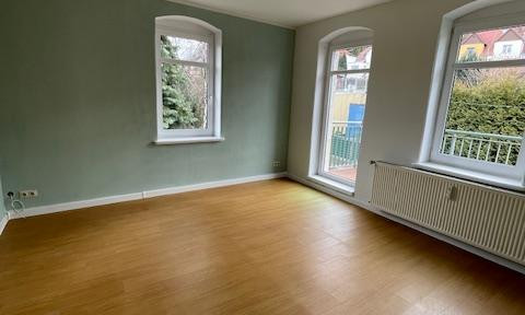 small MFH refurb. AB, 4-room apartment 1st floor, 2 bathrooms, 2 balconies, quiet DD-Süd