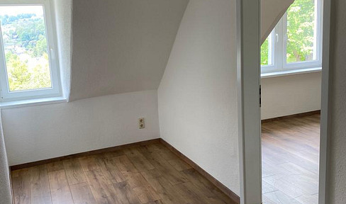 Rarität - Tolle 4 Raum Altbau Dachgeschosswohnung - 300m vom Markplatz
