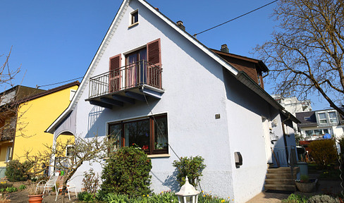 Detached house with garden in the best location