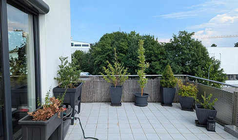 Dachterrassen-4-Zi-Whg mit 36 m² Terrasse mit Bad und Gäste-WC