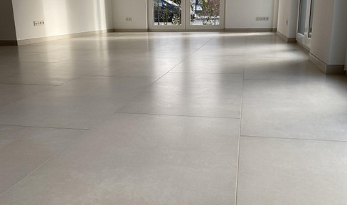 New construction, 2022 | Ground-floor apartment with 3.5 rooms, garden, terrace, and elevator, located in Hannover-Misburg.