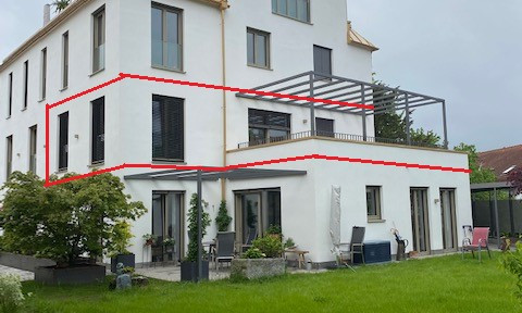 Prime location in Traunstein! Exclusive 2-room apartment with a large rooftop terrace, brand new construction.