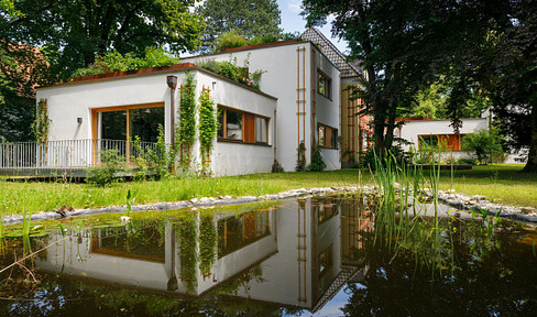 Helle ruhige Wohnung im Park mit großem Süd-West-Nord-Balkon