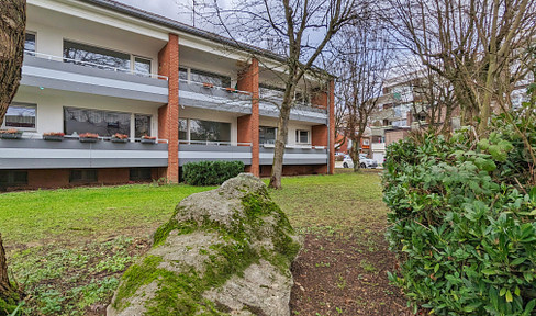 Renovated, quiet 1.5-room apartment in a central location in Mettmann, with a balcony.