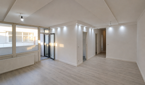 Top saniert - Wunderschöne EG 3 Zimmer-Wohnung mit Küche