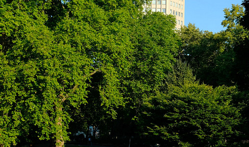 Wohnen in der City am Park mit Traumblick von Privat