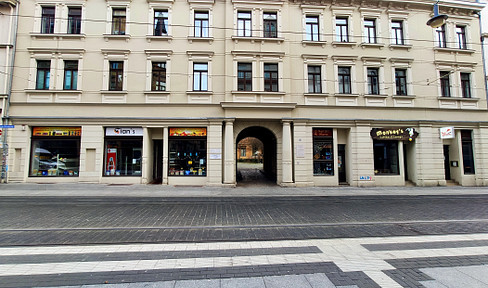 stilvolle 2-Zimmer Altbau Wohnung - moderne EBK