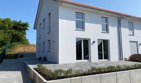 Exklusive Doppelhaushälfte mit Einbauküche (Passivhaus)