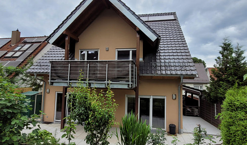 Spacious energy-saving house