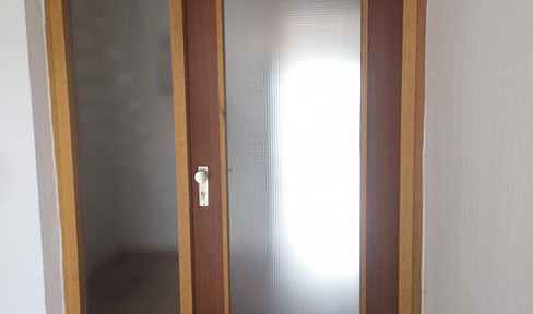 Spacious 5-room apartment for rent in Kaiserslautern-Morlautern.