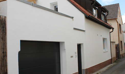 Haus statt Wohnung in Hechtsheim / Modernes Energieeffizienzhaus, Wärmepumpe, Garage, Terrasse