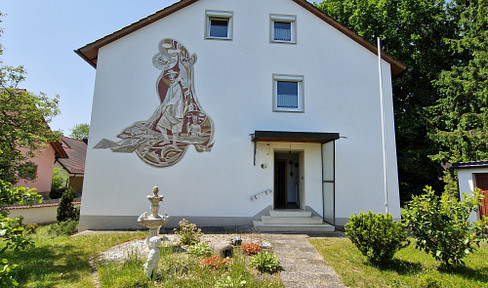 Spacious two-family house for sale in a sought-after location in Schrobenhausen-Mühlried