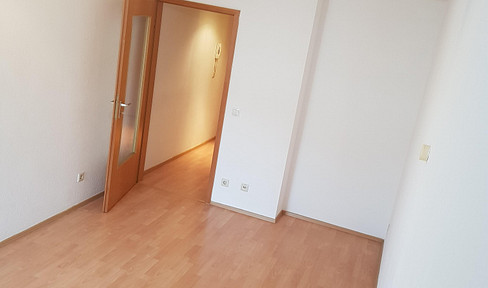 Ruhiges Appartement zu vermieten (OHNE MÖBEL) WARMMIETE 580€