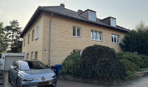 Large 180 sqm house in an exclusive location: close to the city center and yet surrounded by greenery