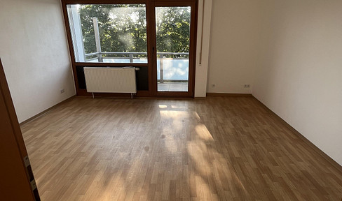 Beautiful 2.5-room apartment with EBK and balcony in Montabaur