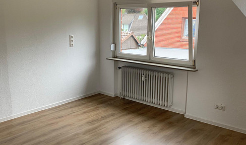 Refurbished 2.5-room attic apartment seeks new tenant