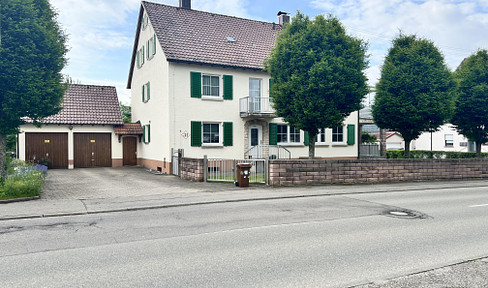 Helle, großzügige 3-Zimmer-Wohnung mit Terrasse