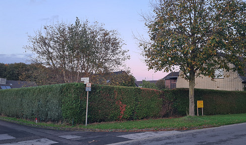 Plot, building plot in Brüggen for house / semi-detached house with 2 garages, carport mobile home
