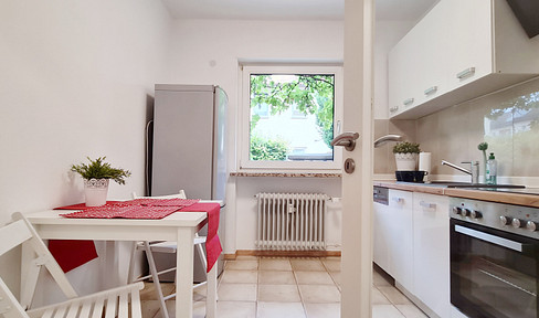 Voll möblierte und ausgestattete 4,5-Zimmer-Wohnung mit großem Garten und Gartenhaus