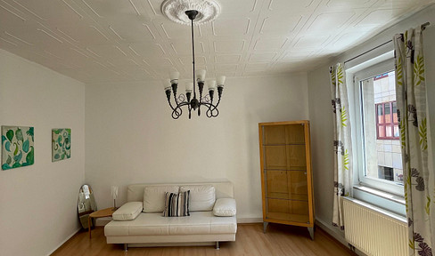 4-Zimmerwohnung Altbau mit Terrasse