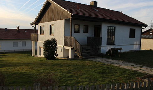 Großes Einfamilienhaus in Aldersbach