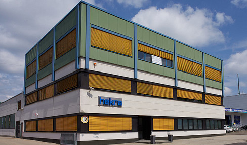 Office in mint condition (approx. 42 sqm) with view of the Moritzberg in Industriestraße 23a