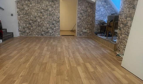 Familienfreundliche  4 Zimmer DG Wohnung in Zentraler Lage von Wörrstadt ab sofort zu vermieten