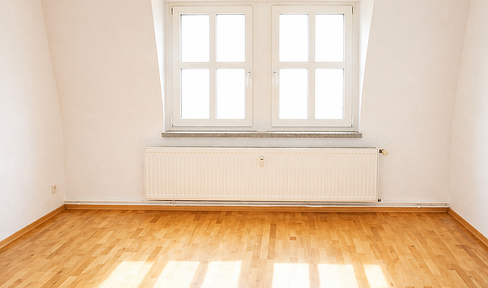 Bright, beautiful and well-designed 2-room apartment with EBK and without commission