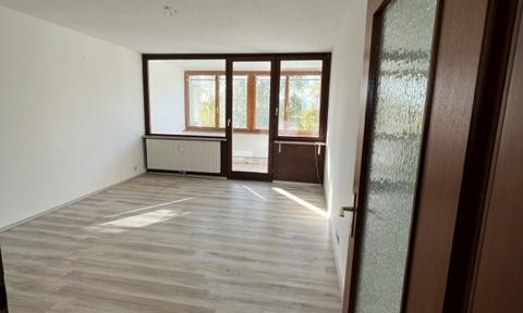 Beautiful 2-room apartment in Buchloe with fitted kitchen, loggia and garage