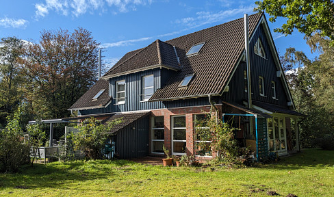 Doppelhaushälfte mit großem Garten in Rahlstedt