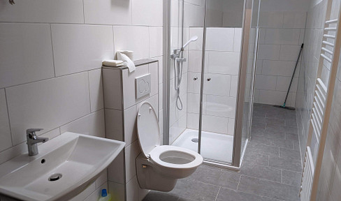 Very central and brightly renovated 4-room apartment in Wuppertal Unterbarmen