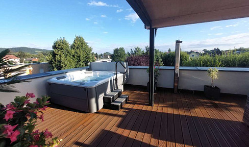 FREE OF PROVISION: Penthouse with spacious roof terrace & conservatory in a popular, central location