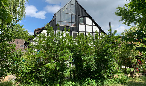 Naturoase in der City: Traumhafte Altbau-Maisonette, Split-Level, Garten, Wintergarten, EBK, 4-5 Zi.