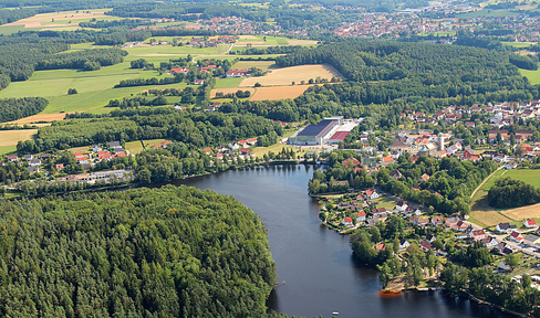 Fully developed building plot by the lake