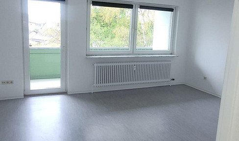 Von Privat: Wunderschöne, frisch renovierte 4 Zimmer Wohnung in Steinau