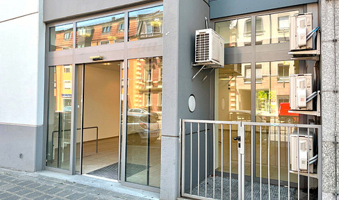 Store with large shop window, centrally located, for rent free of commission (directly from the owner)