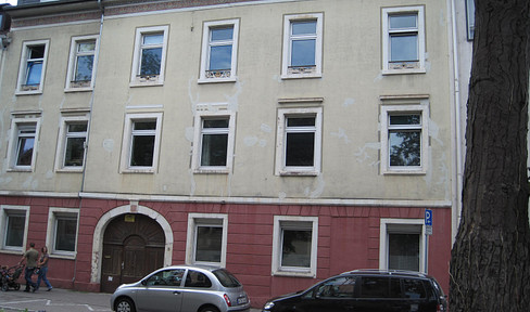 KA-City: Quiet 4-room apartment, 2nd floor, near KIT (Karlsruhe Institute of Technology) and PH (University of Education), available from May 1st. Provisional availability.