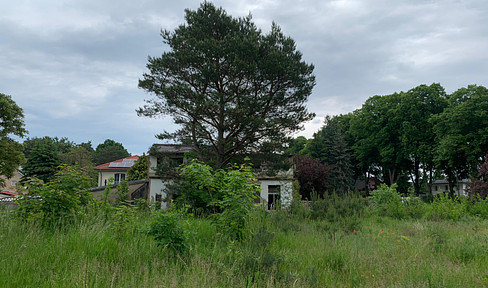 Building plot in the suburbs of Berlin