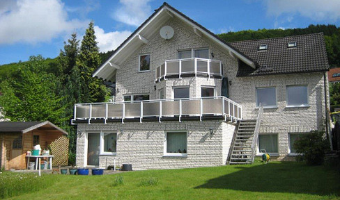 Detached single-family house with granny apartment