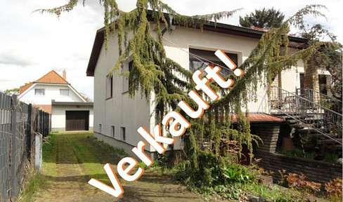 For sale: Berlin Biesdorf Nord detached house with large garden and great transport links