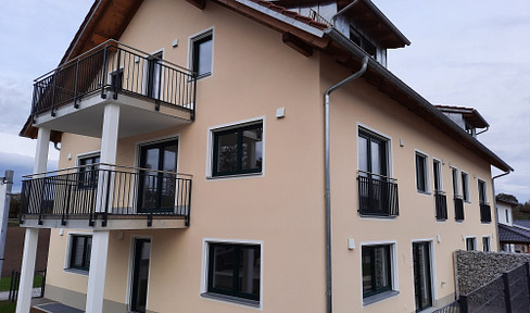 Neuwertige 3-Zimmer-Wohnung in Weng, Landkreis Landshut