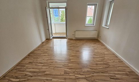 116 sqm, 3-room apartment (brand new after renovation) in an energy-efficient building.